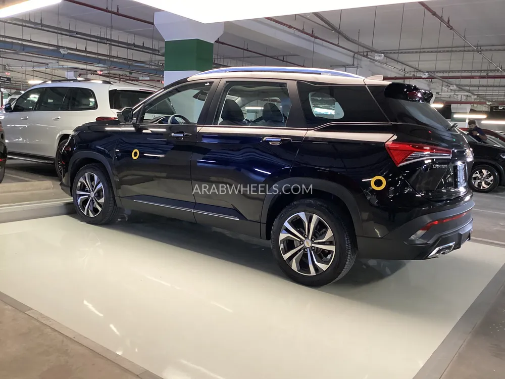Chevrolet Captiva 2024 for Sale in Sharjah Image-8