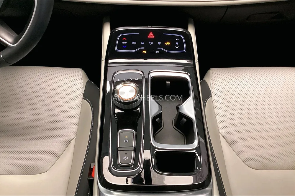 جاك JS6 2024 for Sale in الشارقة Image-12