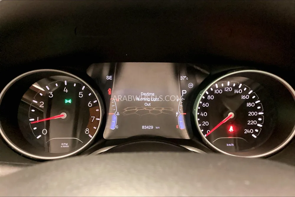 Jeep Compass 2018 for Sale in Sharjah Image-23