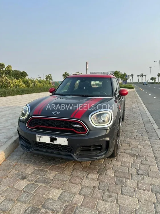 Mini Countryman 2018 for Sale in Dubai Image-2