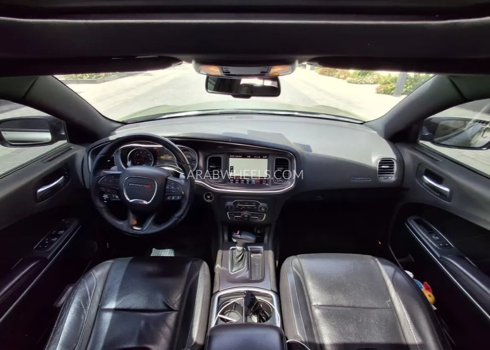 Dodge Charger 2018 for Sale in Sharjah Image-5