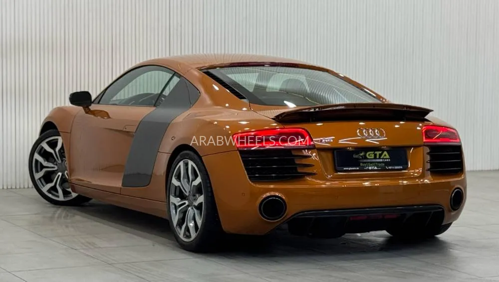 أودي R8 2015 for Sale in دبي Image-12