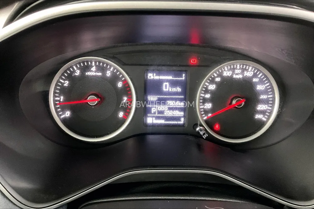 Chevrolet Captiva 2023 for Sale in Sharjah Image-14