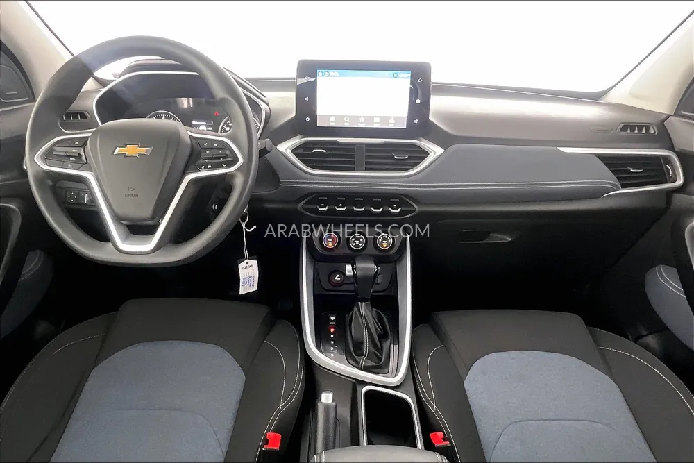 Chevrolet Captiva 2023 for Sale in Sharjah Image-52