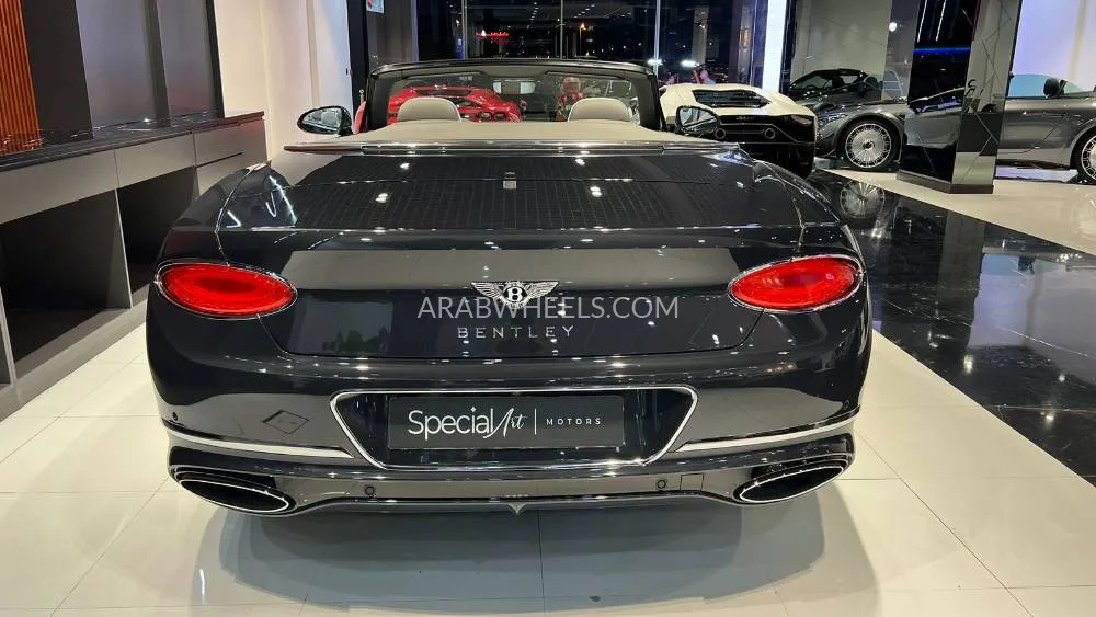 Bentley Continental GTC 2022 for Sale in Dubai Image-11