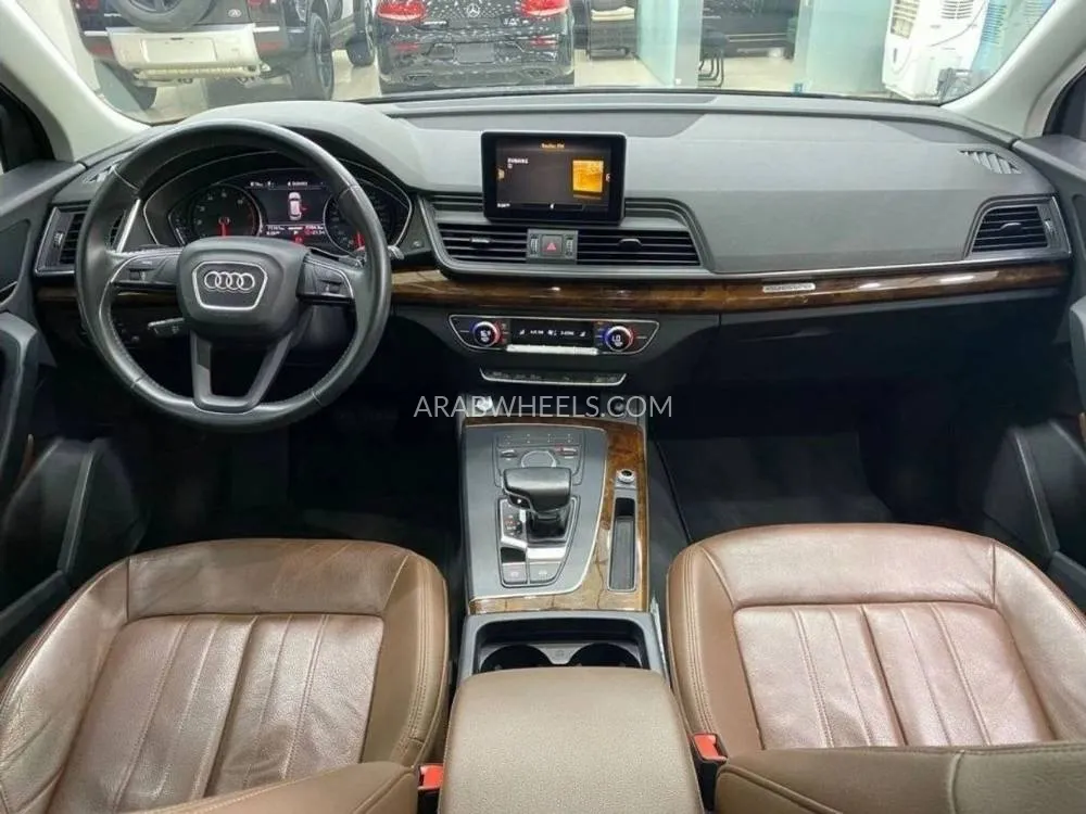 Audi Q5 2018 for Sale in Dubai Image-7