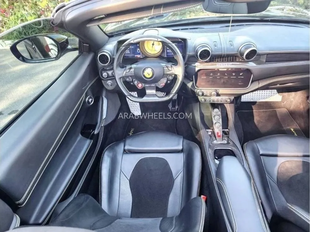 Ferrari Portofino 2023 for Sale in Dubai Image-11