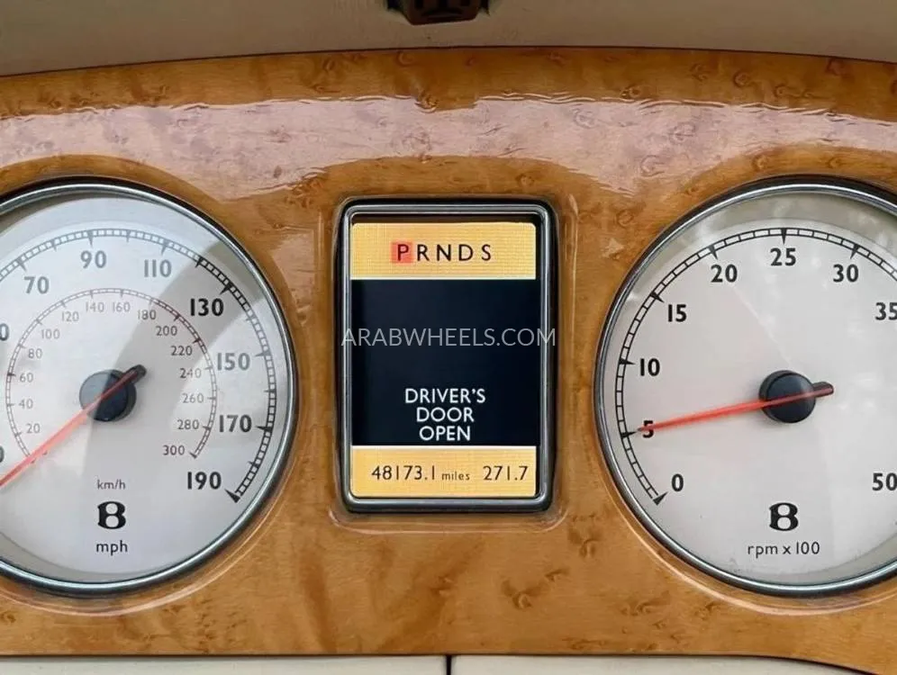 Bentley Azure 2008 for Sale in Dubai Image-11