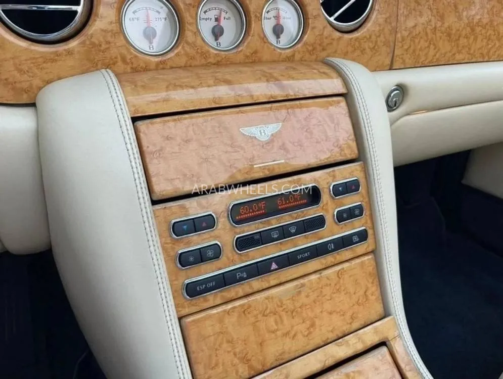 Bentley Azure 2008 for Sale in Dubai Image-13