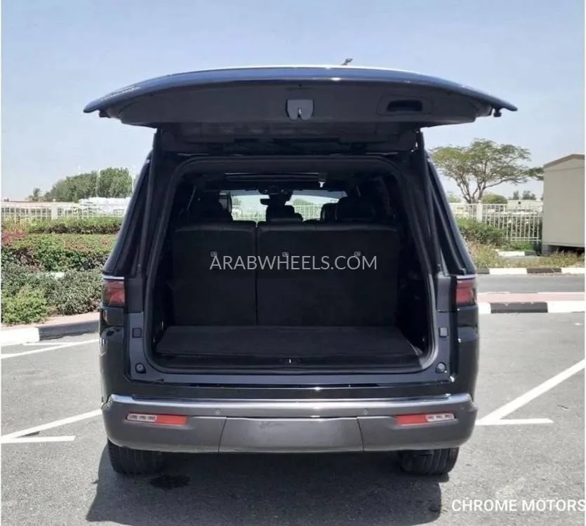 Jeep Grand Wagoneer 2022 for Sale in Dubai Image-18