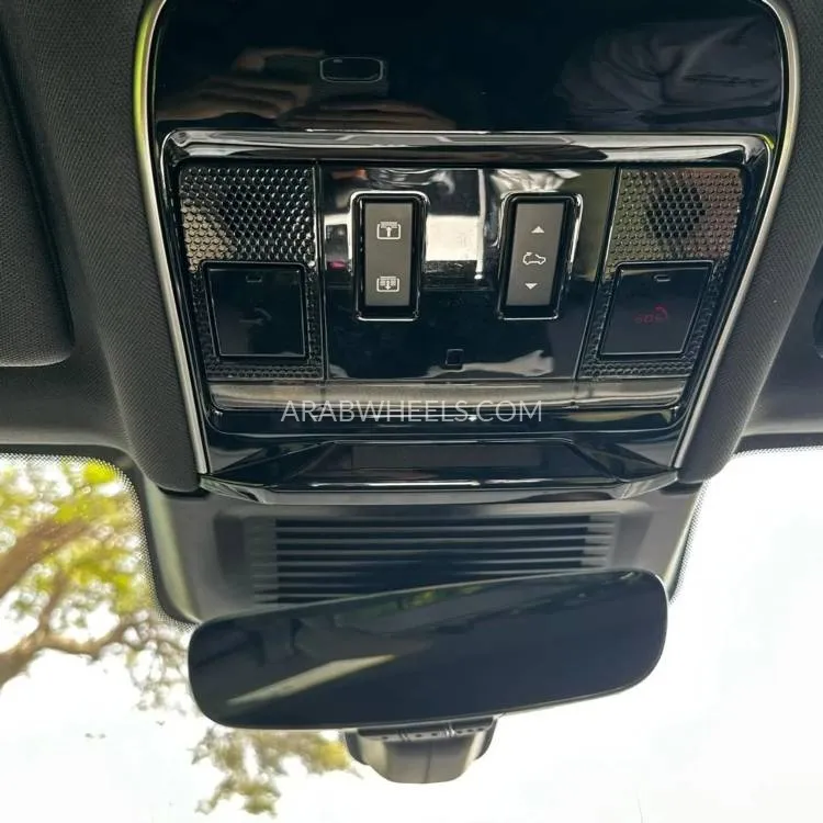 Land Rover Range Rover 2024 for Sale in Dubai Image-10