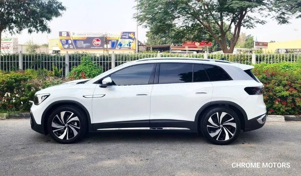 Volkswagen ID.6 2022 for Sale in Dubai Image-4