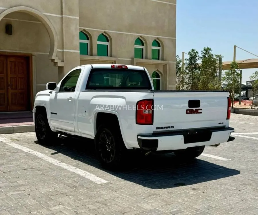 GMC Sierra 2014 for Sale in Ajman Image-9