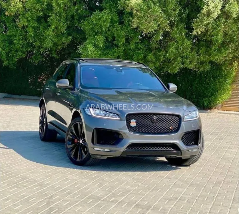 Jaguar F Pace 2017 for Sale in Ajman Image-1