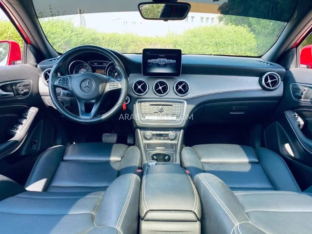 Mercedes Benz GLA 2018 for Sale in Ajman Image-6