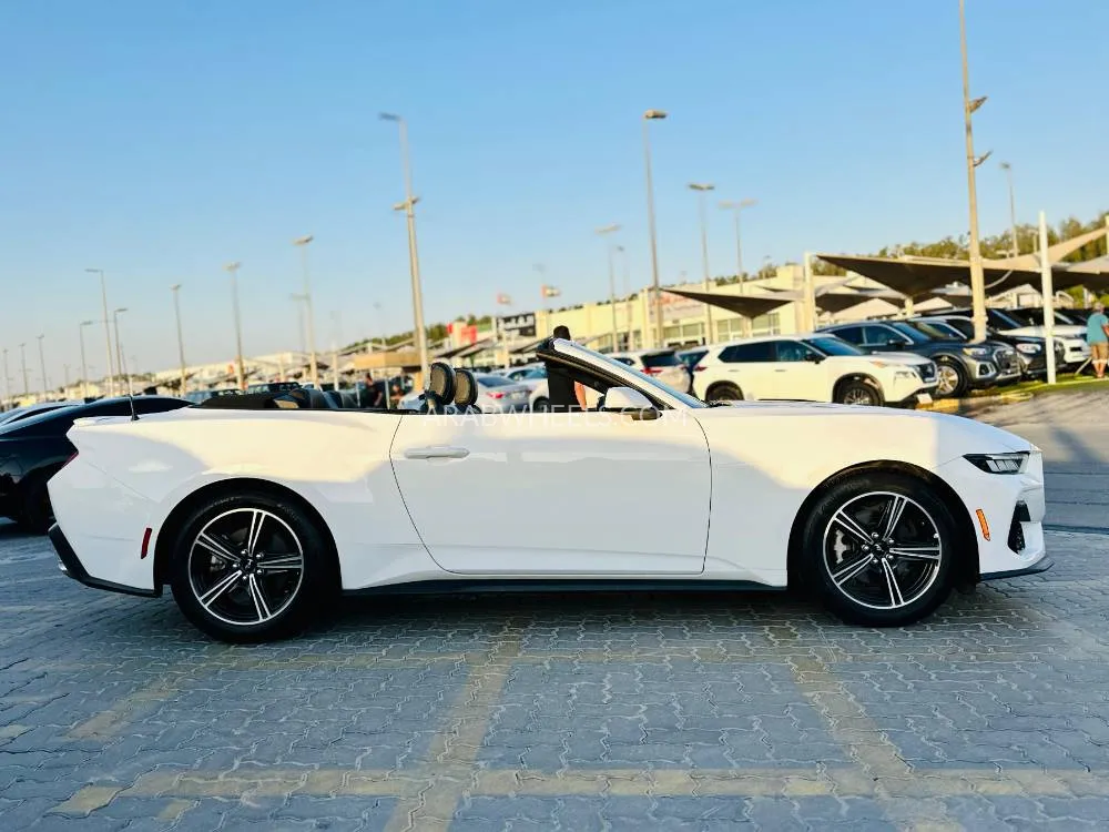 Ford Mustang 2024 for Sale in Sharjah Image-4