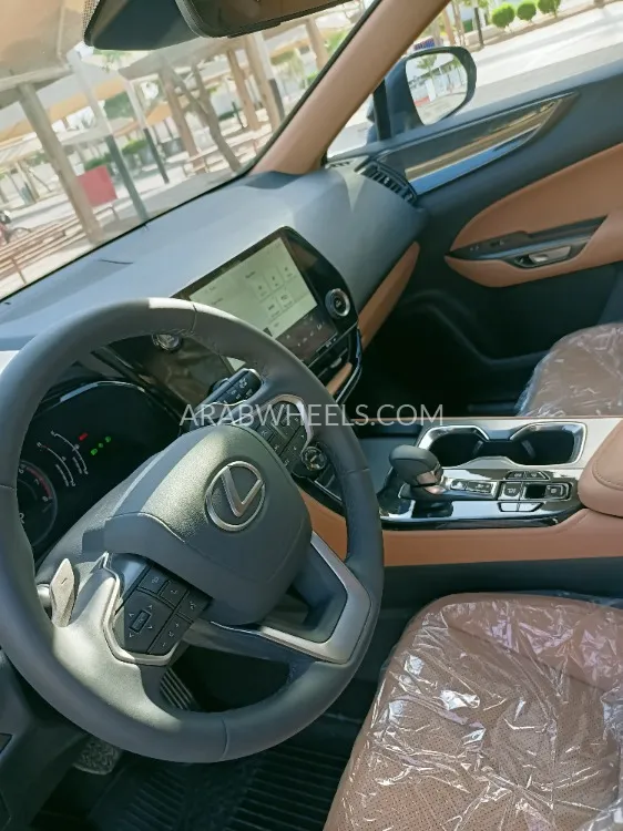 لكزس NX 2025 for Sale in الشارقة Image-11