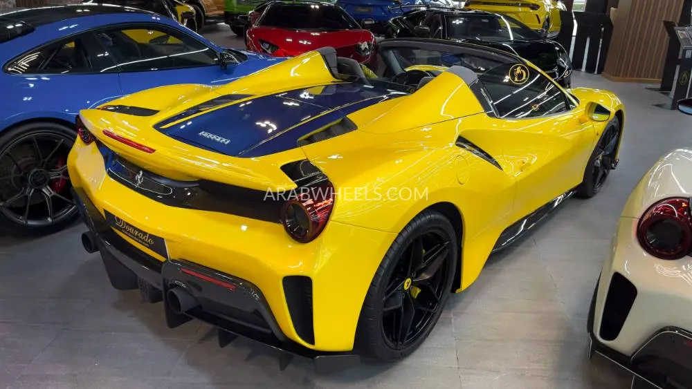 Ferrari 488 2020 for Sale in Dubai Image-4