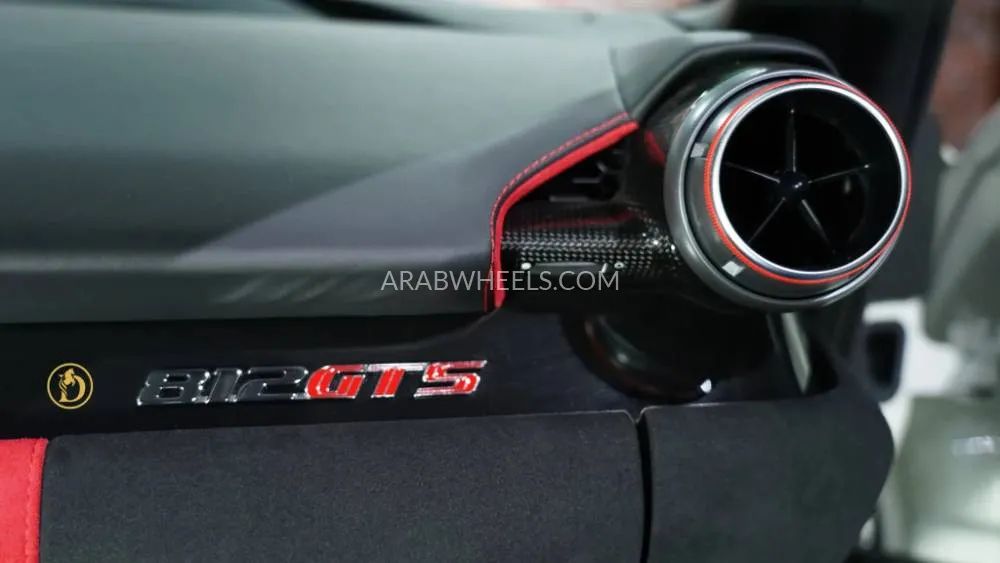 فيراري 812 جي تي إس 2022 for Sale in دبي Image-17