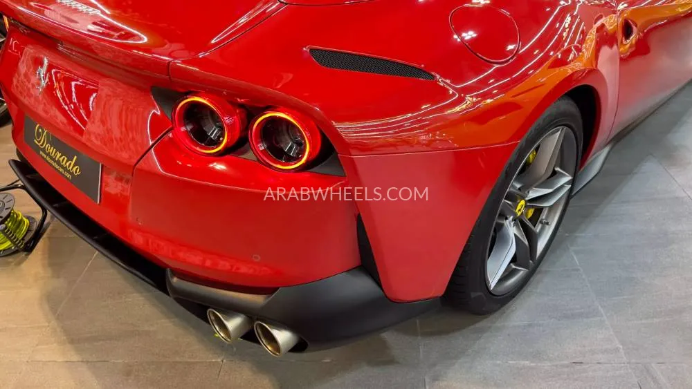 Ferrari 812 GTS 2022 for Sale in Dubai Image-10