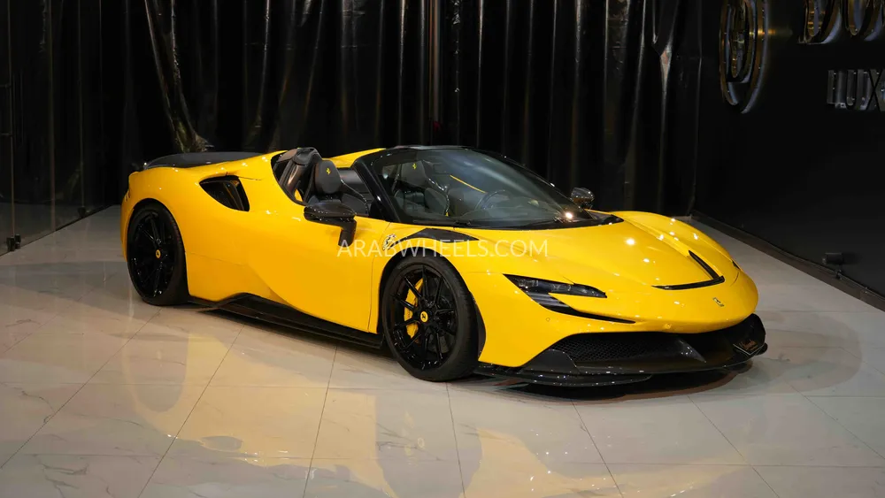 Ferrari SF90 Spider 2022 for Sale in Dubai Image-2