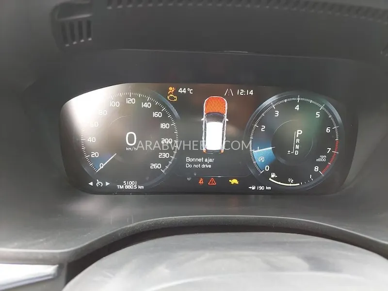 Volvo XC60 2021 for Sale in Sharjah Image-5