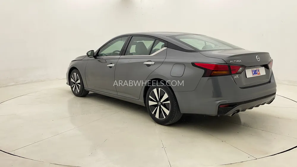Nissan Altima 2022 for Sale in Dubai Image-5