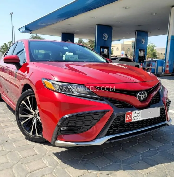 Toyota Camry 2019 for Sale in Sharjah Image-2