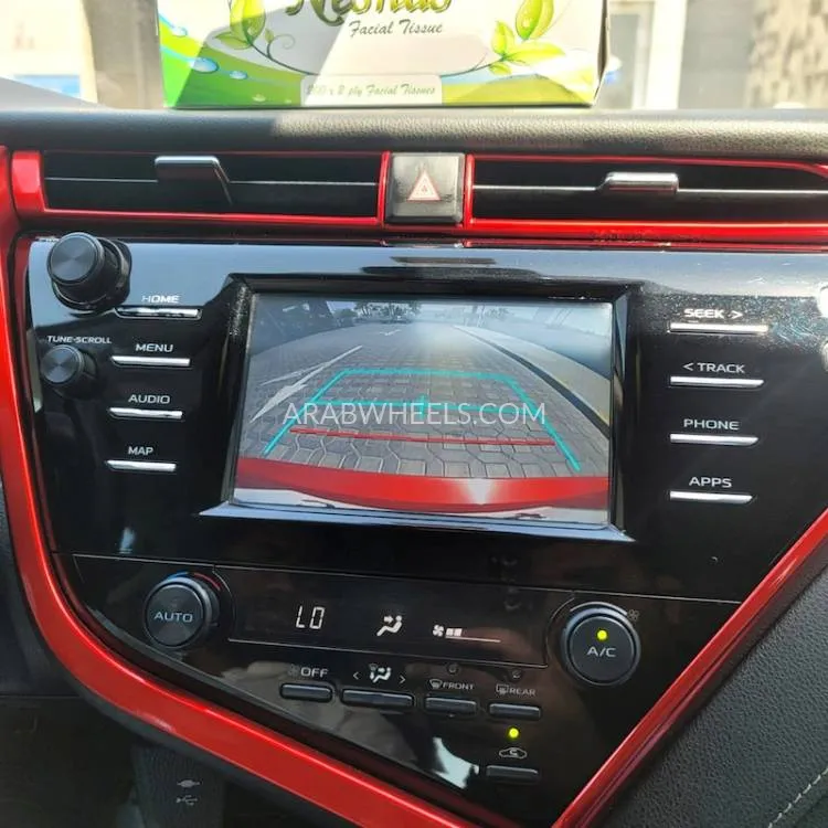 Toyota Camry 2019 for Sale in Sharjah Image-14