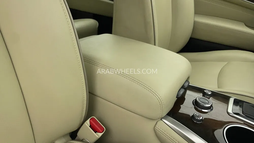 Infiniti QX60 2020 for Sale in Dubai Image-40
