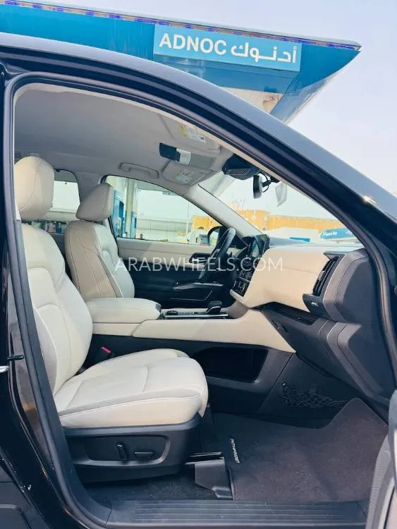 Nissan Pathfinder 2022 for Sale in Sharjah Image-8