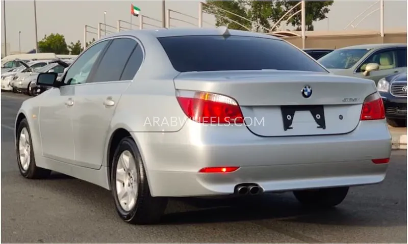 BMW 5 series 2006 for Sale in Sharjah Image-4