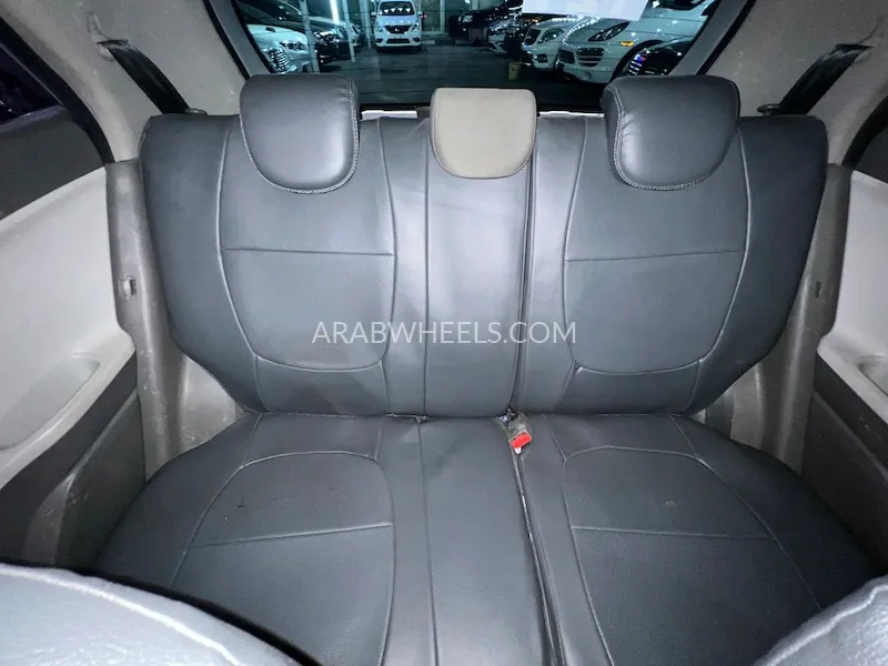 Kia Morning 2016 for Sale in Sharjah Image-4