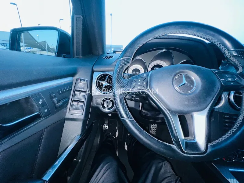 Mercedes Benz GLK Class 2013 for Sale in Sharjah Image-7