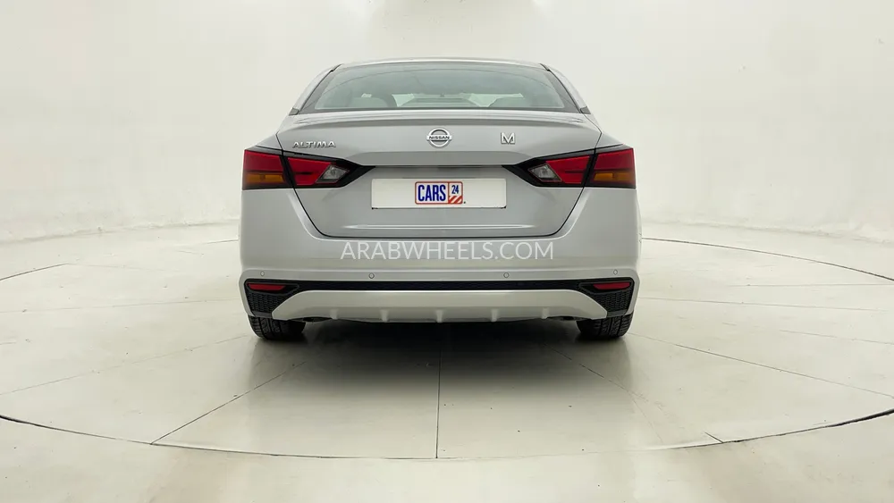 Nissan Altima 2021 for Sale in Dubai Image-4