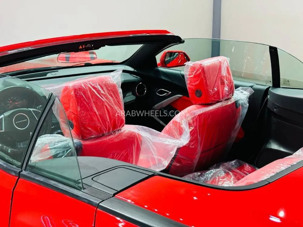 Chevrolet Camaro 2022 for Sale in Dubai Image-5