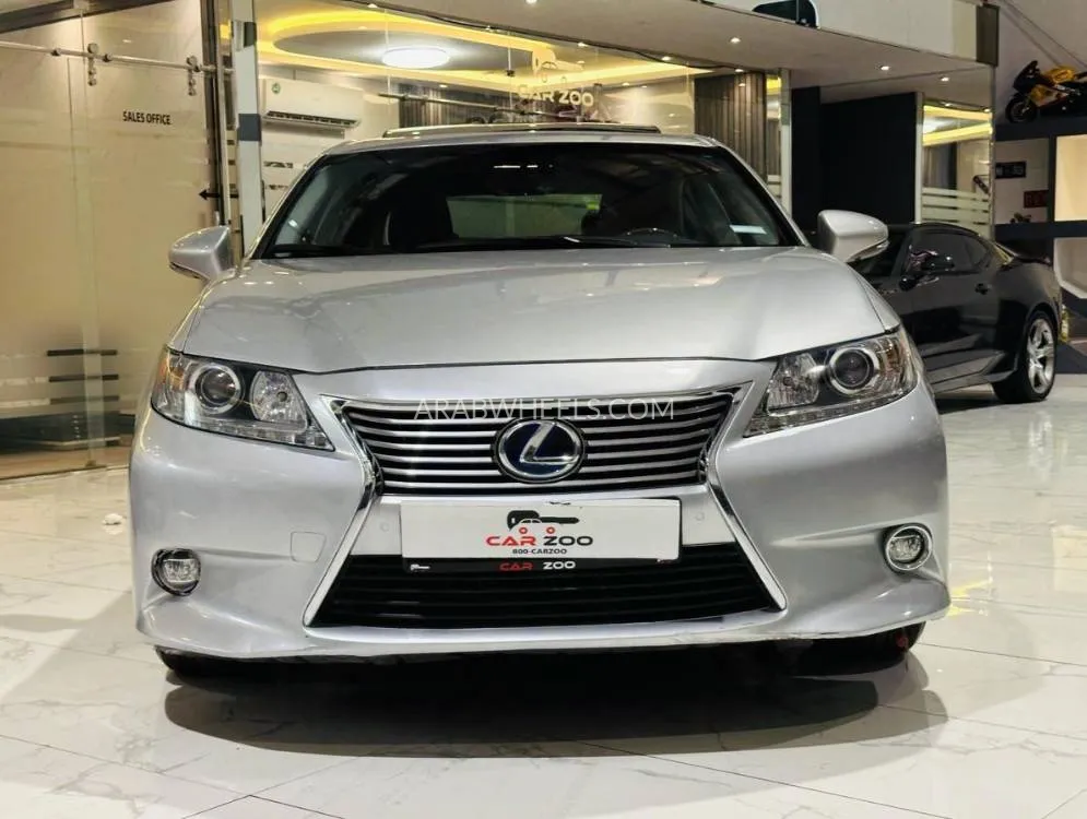 Lexus ES 2014 for Sale in Dubai Image-2