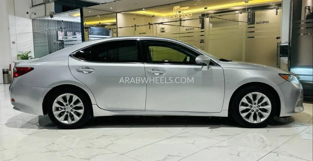 Lexus ES 2014 for Sale in Dubai Image-4