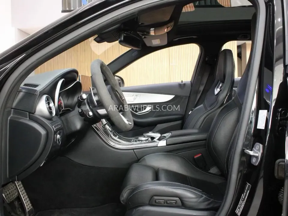 Mercedes Benz C Class 2018 for Sale in Dubai Image-5