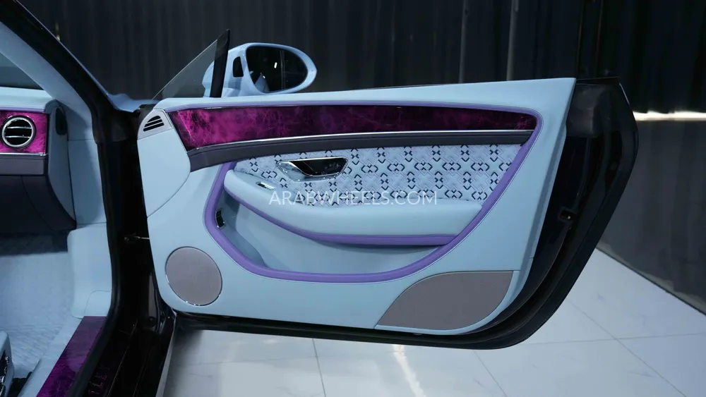 Bentley Continental GTC 2023 for Sale in Dubai Image-29