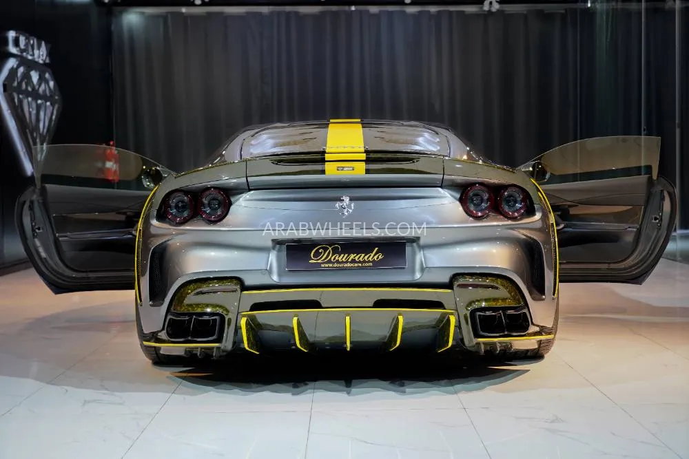 فيراري 812 سوبرفاست 2022 for Sale in دبي Image-8