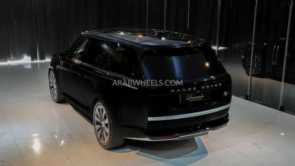 Land Rover Range Rover 2023 for Sale in Dubai Image-8