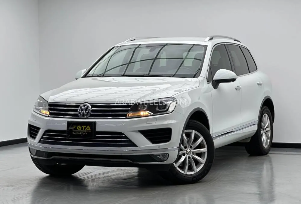 Volkswagen Touareg 2018 for Sale in Dubai Image-3