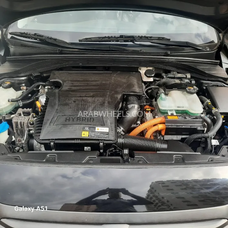 Hyundai Ioniq 2016 for Sale in Dubai Image-6
