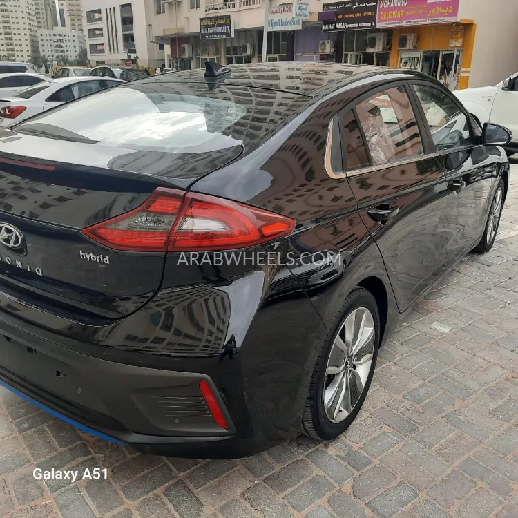 Hyundai Ioniq 2016 for Sale in Dubai Image-2