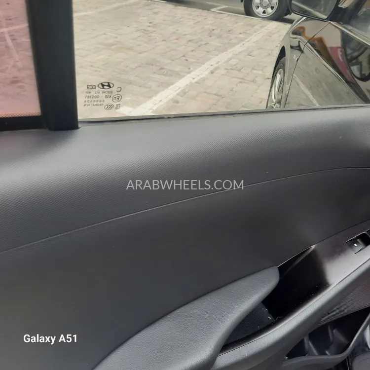 Hyundai Ioniq 2016 for Sale in Dubai Image-16