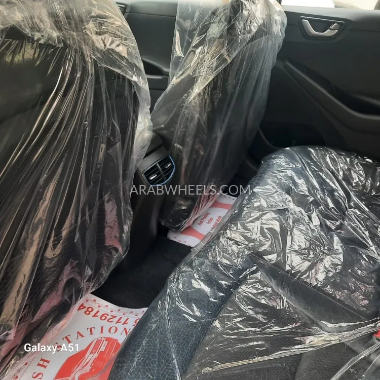 Hyundai Ioniq 2016 for Sale in Dubai Image-11