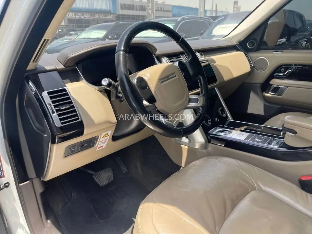 Land Rover Range Rover 2018 for Sale in Dubai Image-10