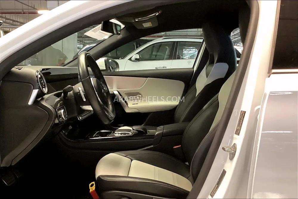 مرسيدس بنز كلاس A 2019 for Sale in الشارقة Image-26