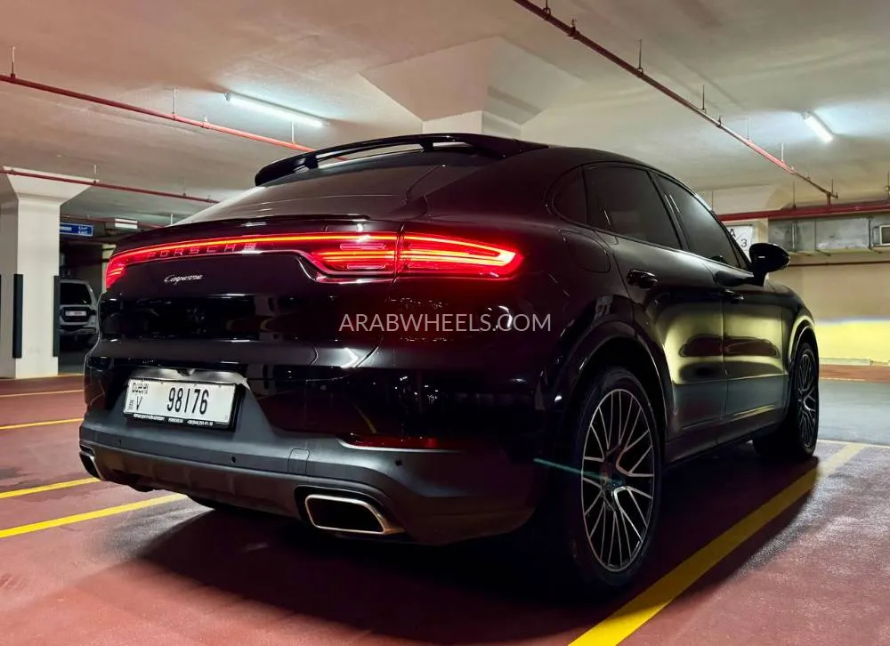 Porsche Cayenne 2021 for Sale in Dubai Image-8